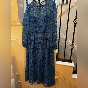 Beautiful Monique Lhuillier Dress